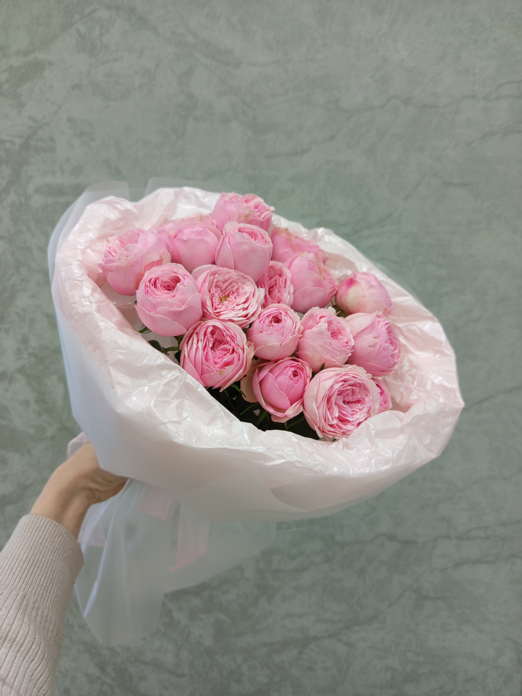 Букет из 5 шт пионовидных кустовых роз МендсфилдПарк Пинк