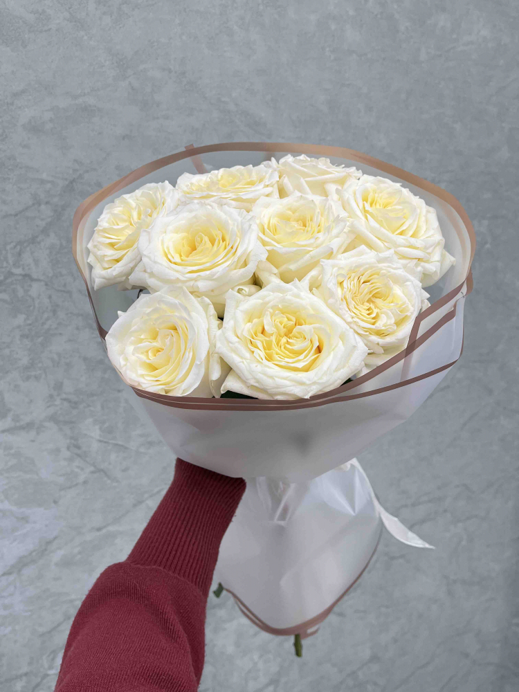 Букет из 9 пионовидных роз, сорт Candlelight 